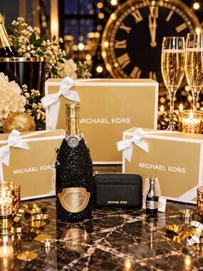 Michael Kors Set w/gift boxes NWT